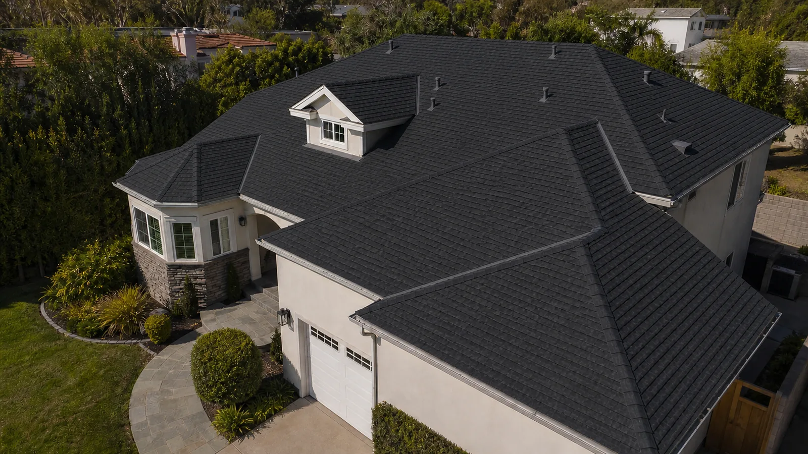 Finished charcoal architectural asphalt shingle roof on a Southern California home