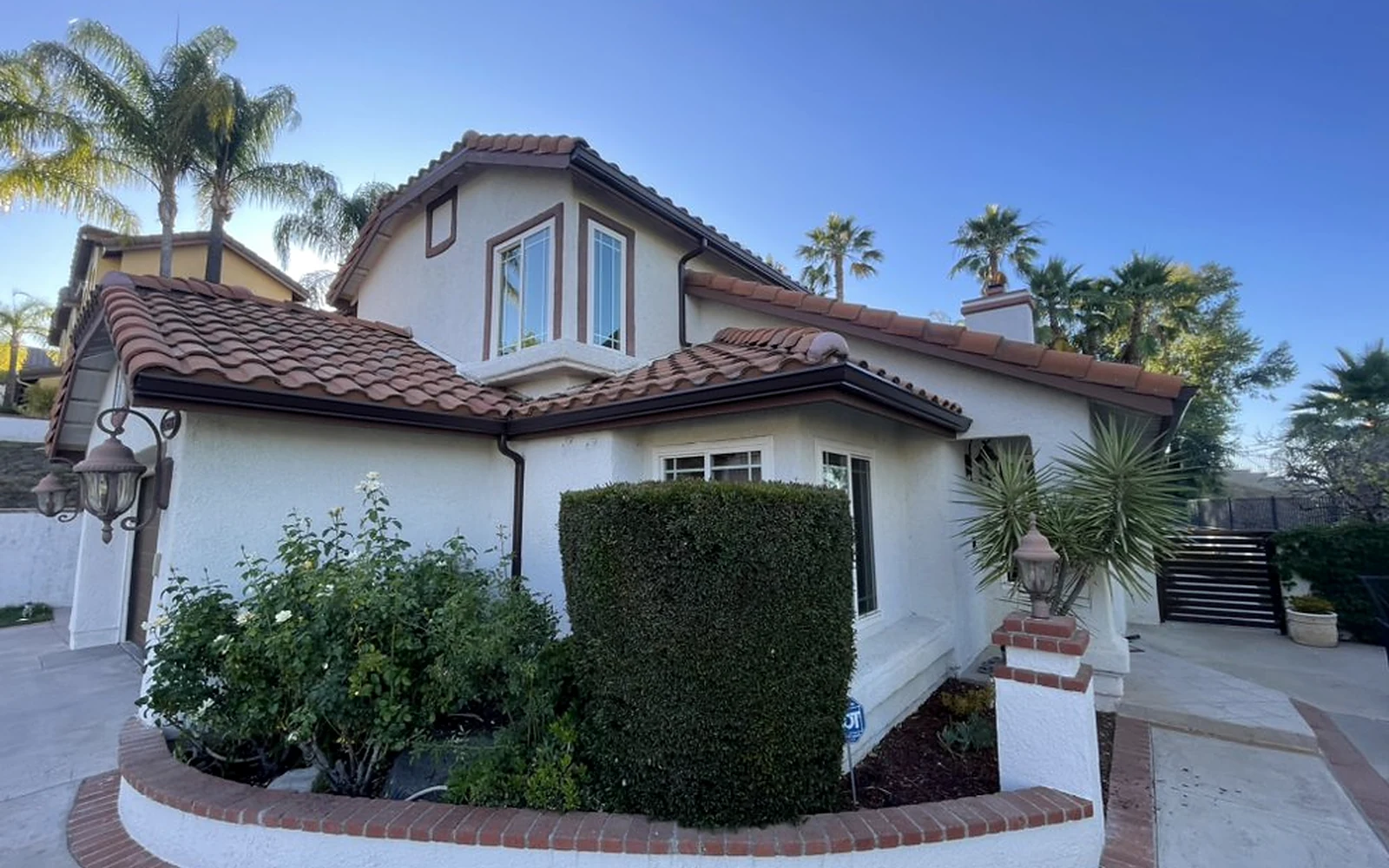 Completed seamless aluminum gutters on a documented Stevenson Ranch project